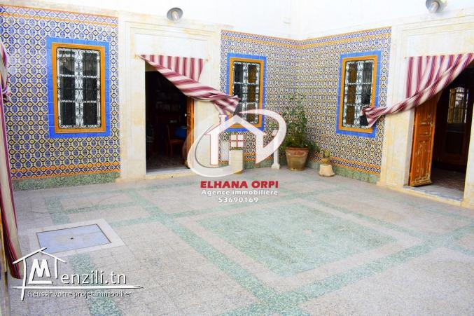 Maison arabe traditionnelle a borj erras