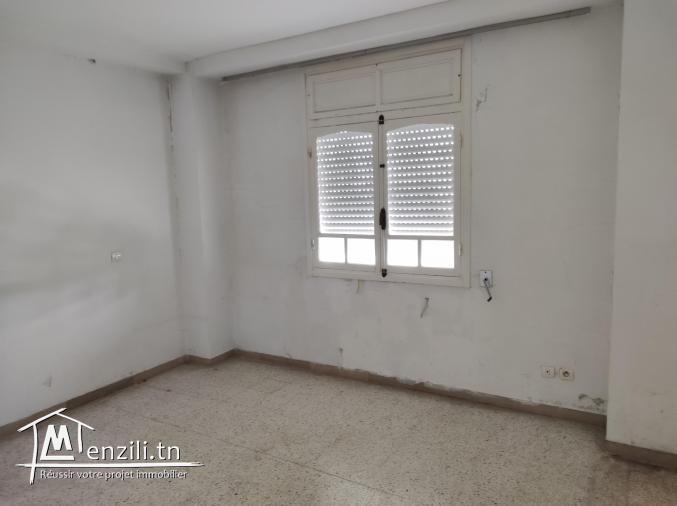 un appartement S+3 a louer