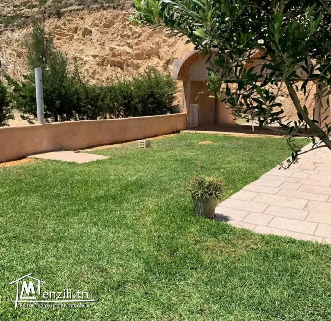 A Louer villa s3 avec jardin, Hammamet