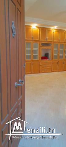 villa cartier chic avec titre bleu