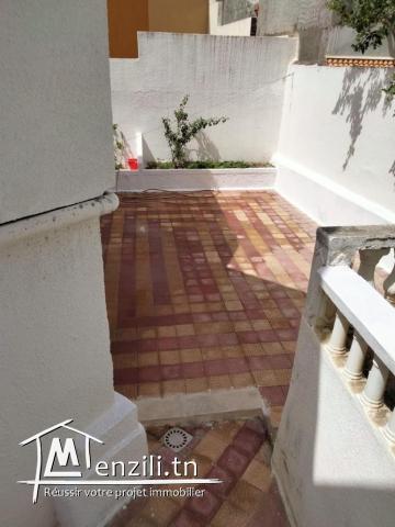 Disponible immédiatement Villa avec deux étages indépendants à Bizerte, Tunisie