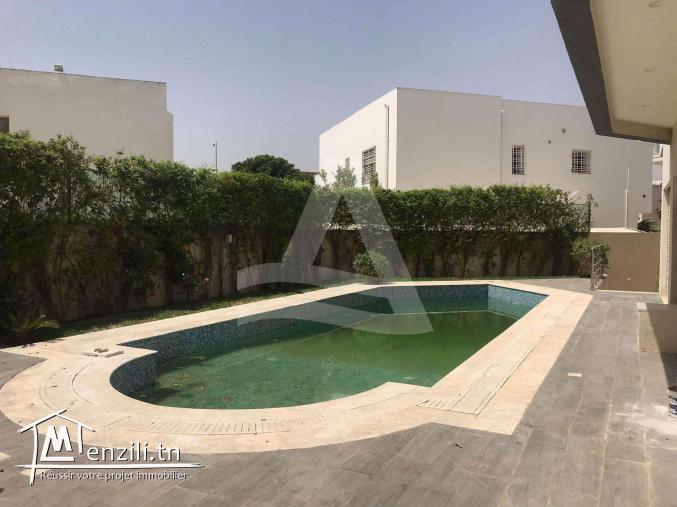 Location d'une villa luxueuse au lac2