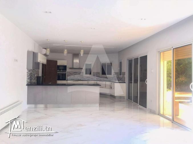 Location d'une villa luxueuse au lac2