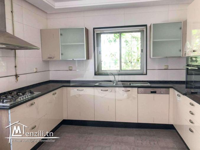 Location Appartement S+4 au lac 2