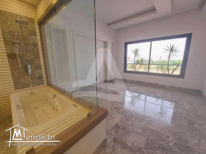 Location d'un appartement luxueuse S+3 avec piscine au lac2