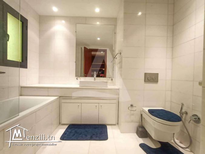 vente d'un superbe appartement s+4 aux berges du lac 2