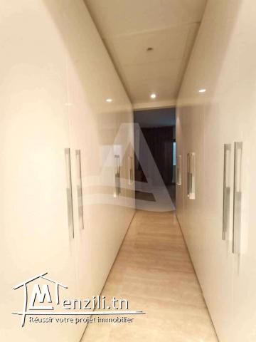 vente d'un superbe appartement s+4 aux berges du lac 2