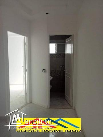 Belle maison ds 150m2 à la plage el haouaria cap bon