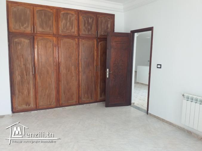 Étage de villa neuve a louer