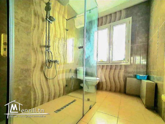 vente d'un appartement s+4 aux berges du lac 2