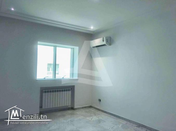 location d'un appartement s+3 aux jardins de carthage