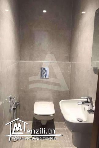 Location d'un luxueux bureau aux berges du lac 2