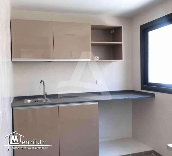 Location d'un luxueux bureau aux berges du lac 2