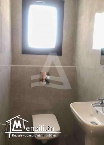 Location d'un luxueux bureau aux berges du lac 2