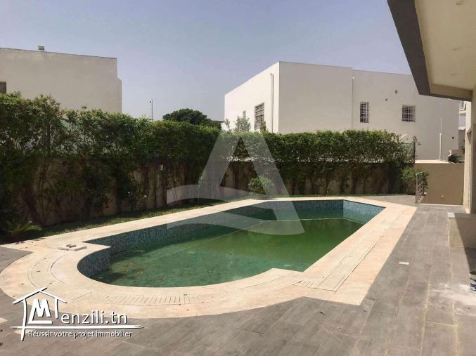 Location d'une villa luxueuse au lac2