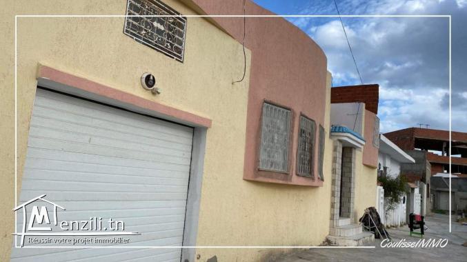 Une Villa S+3 Sur 3 Façades a vendre Bien équipée