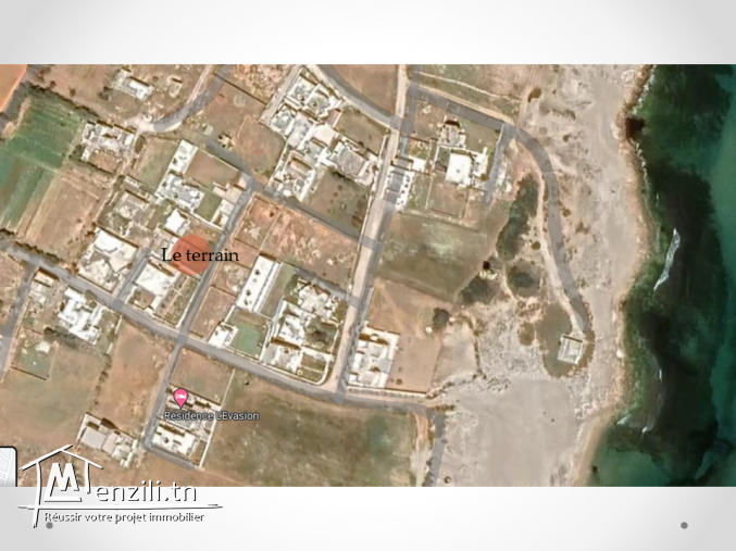 terrain à vendre au bord de mer à Elhaouaria