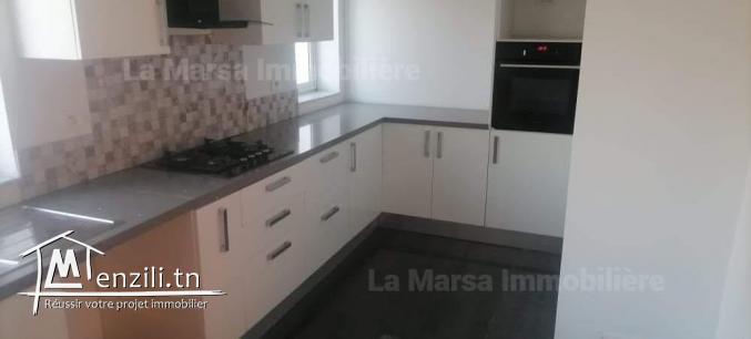 A Louer appartement s3 avec grande terrasse à Marsa Ville