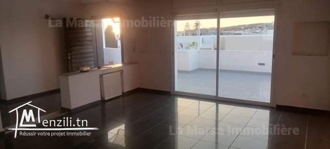 A Louer appartement s3 avec grande terrasse à Marsa Ville