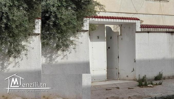 a vendre rez-de chaussée d'une maison.