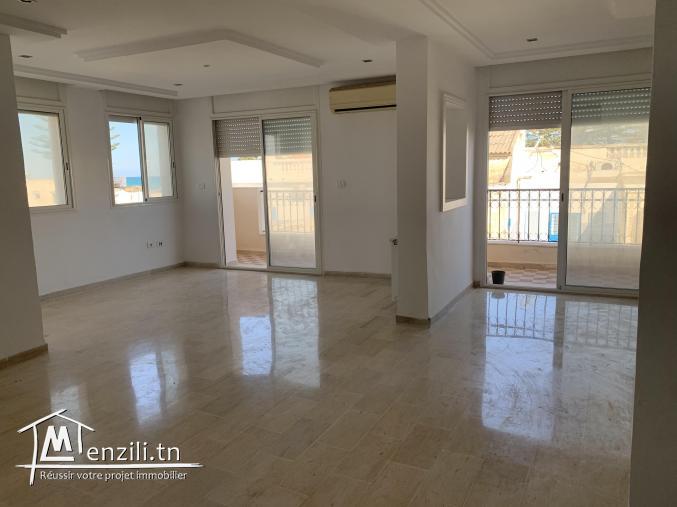 À vendre un bel appartement vues mer