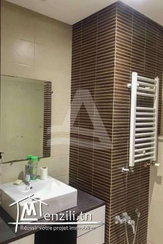 A vendre appartement S+4 avec chambre de service au lac2