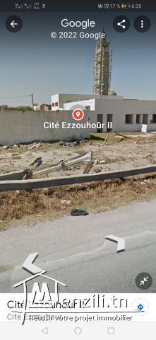 Terrain sur autoroute