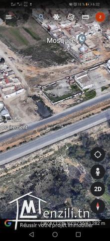 Terrain sur autoroute