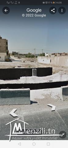 Terrain sur autoroute