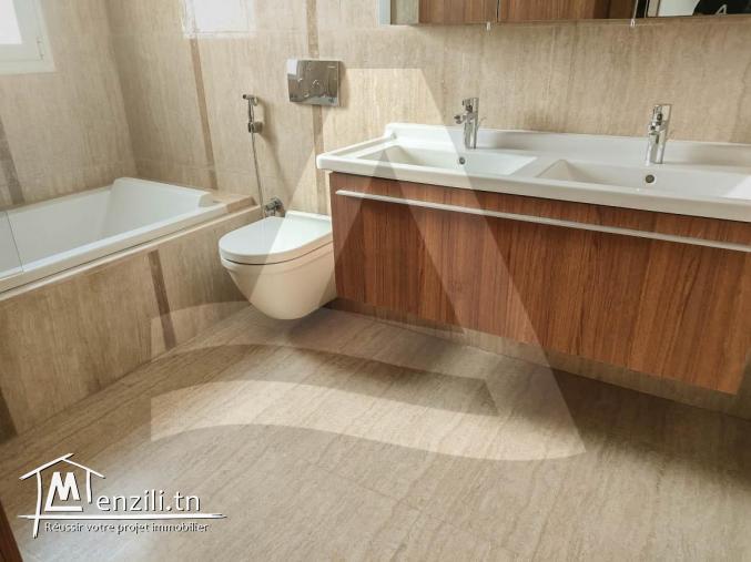 Appartement de THS avec jardin a la marsa