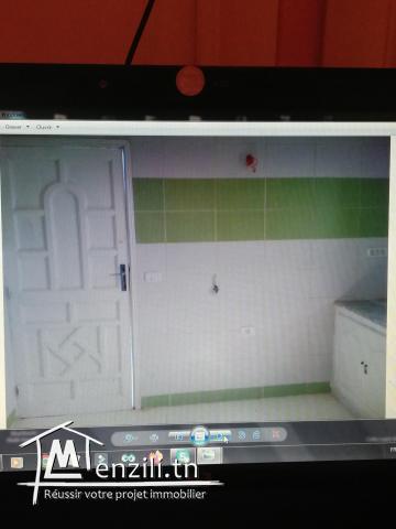 Étage de villa tout neuf à la marsa