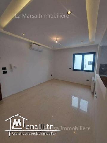 A Louer un appartement s1 vide à la Soukra