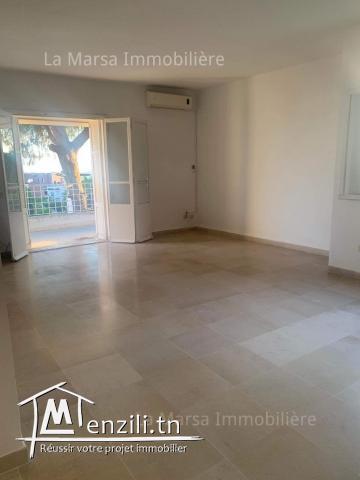 A Louer étage de villa s3 à Gammarth Supérieur