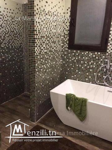 A louer villa s4 avec piscine et jardin, La Soukra