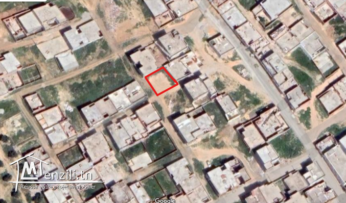 قطعة ارض في غدير القلة (بين العقبة و المرناقية.)