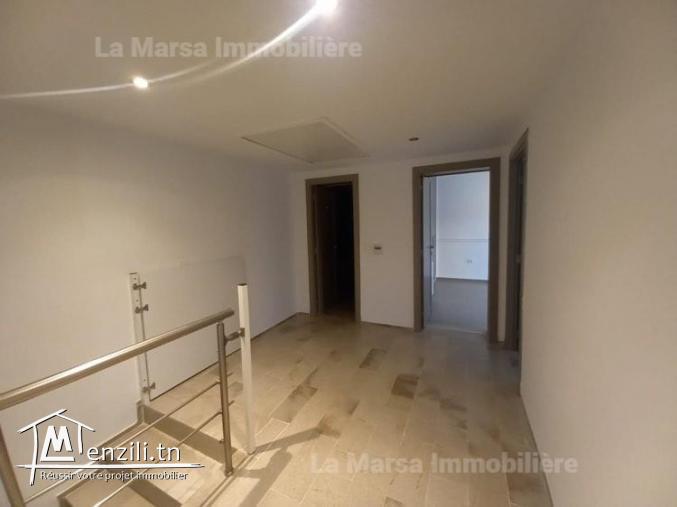 A Louer duplex s4 avec jardin  aux Jardins de Carthage