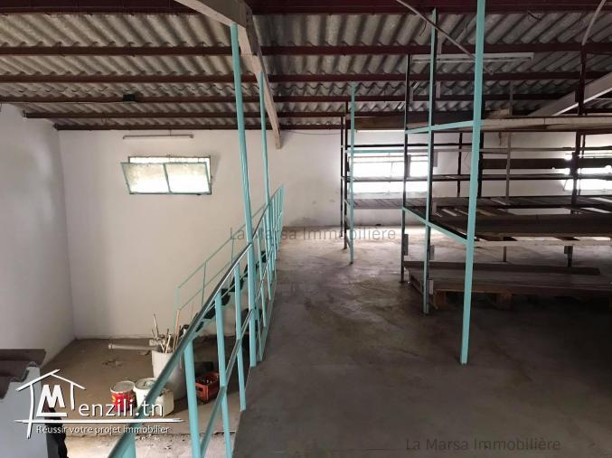 A Louer entrepôt de 130m², La Soukra