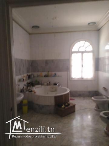 A vendre villa à corniche Bizerte