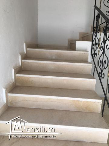 Appartement à louer 300dt s+2