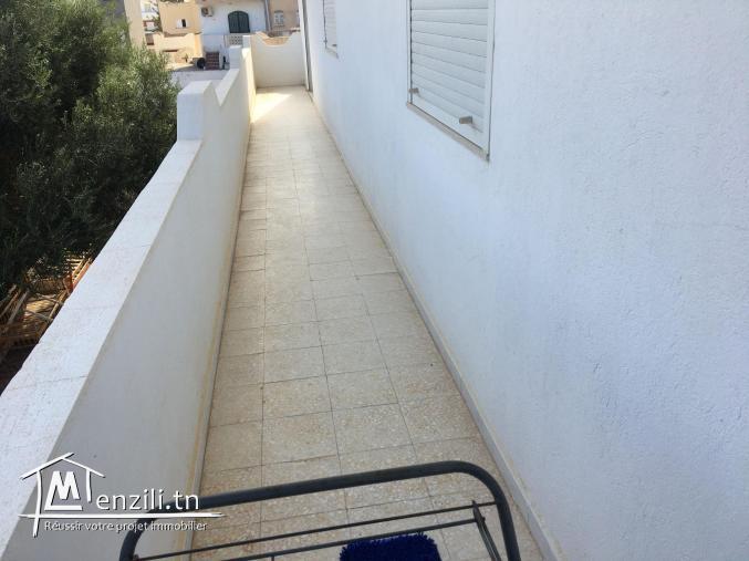 Appartement à louer 300dt s+2