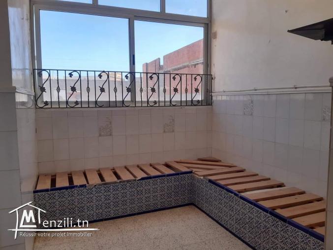 Apparemment à vendre à Jemmel