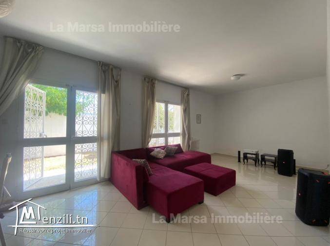 A Louer villa avec jardin et vue mer à La Marsa