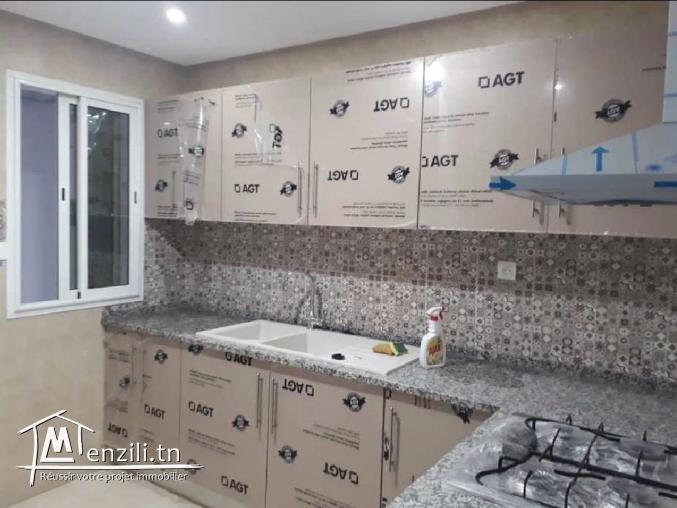 Excellent état S+3 à khézama Est