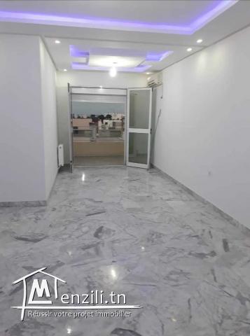 Excellent état S+3 à khézama Est