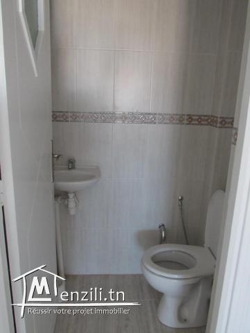 Excellent état S+3 à khézama Est