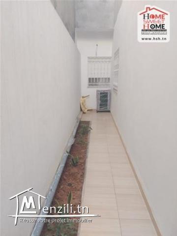 Villa Nayar à Vendre à La Marsa