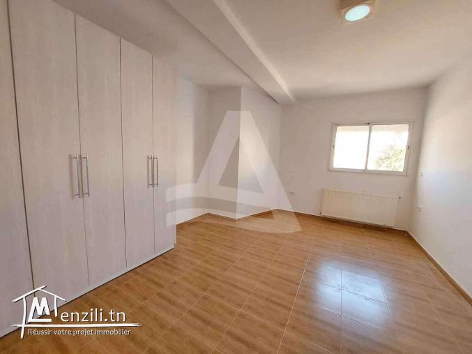 etage de villa a louer s+2