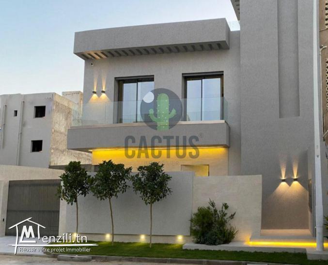 Villa de 260m² sur un terrain de 230m² à Cité el wafa