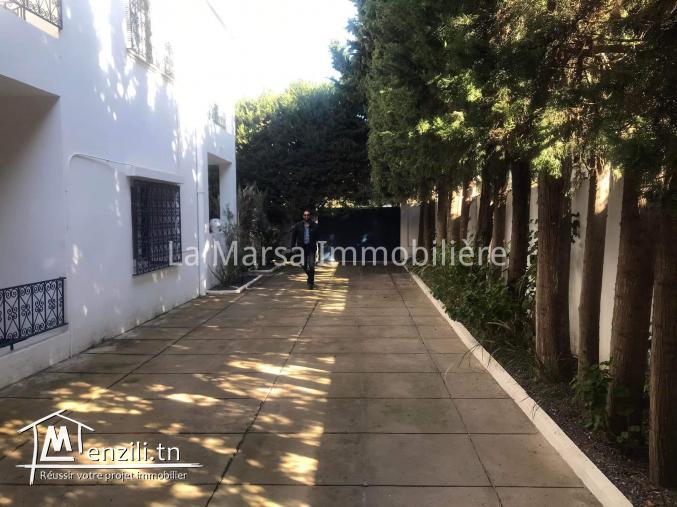 A Louer un loft s1 meublé avec piscine et jardin, La Marsa