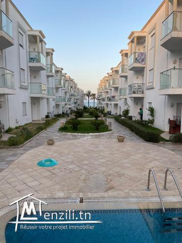 S+2 vue mer à une residence chic et pied dans léau à chatt mariem